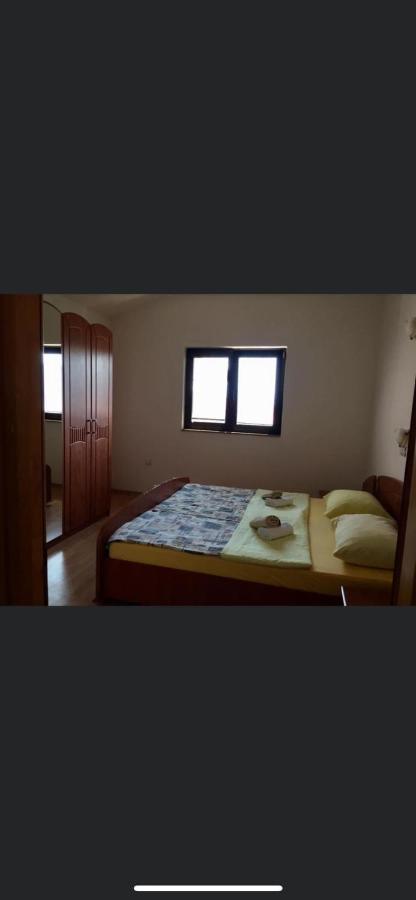 Piano Apartment Lopar Exterior photo